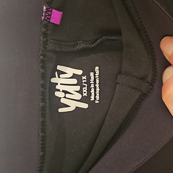 Yitty workout set Top XL Bottoms XXL Black - Picture 6 of 7